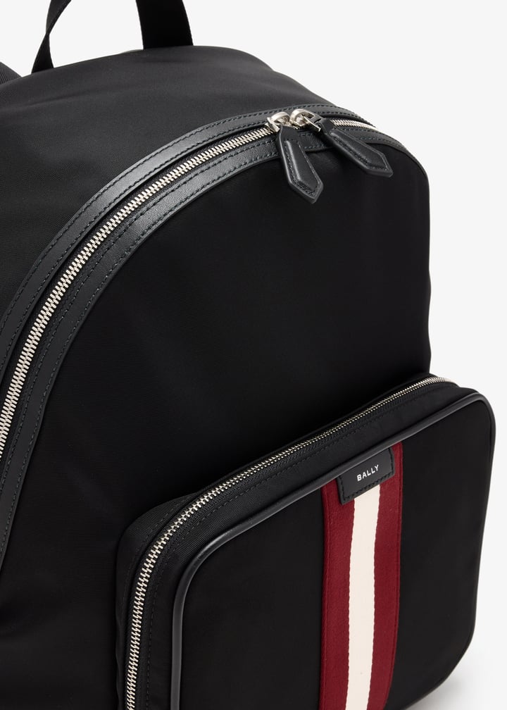 mak03uny286-u901p_5.jpg?ts=20250130031616