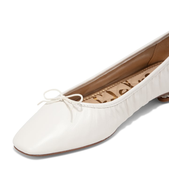 meg-briwht_3.jpg?ts=20220505184312