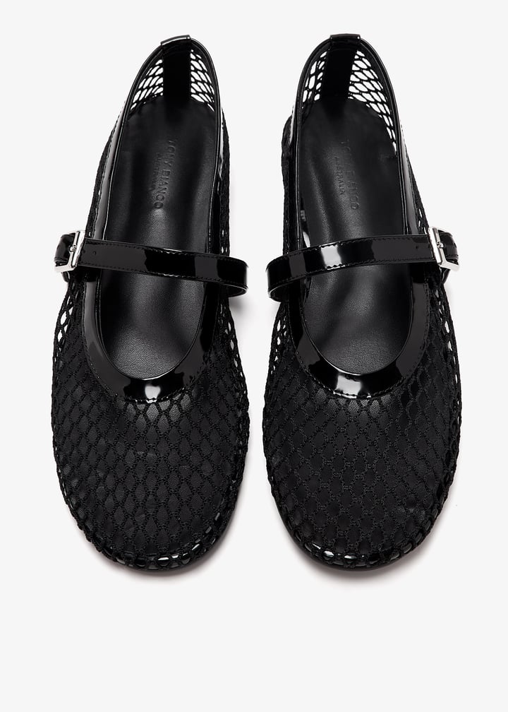 mia-black_7.jpg?ts=20241121032516