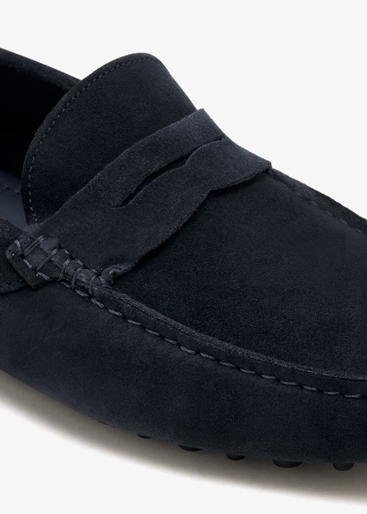 michael-blue_5.jpg?ts=20251208130400