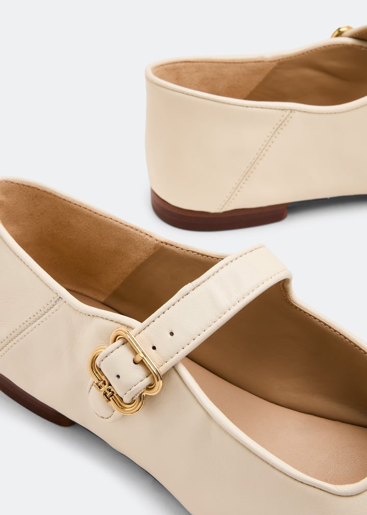 michaela-modivo_3.jpg?ts=20220827030514