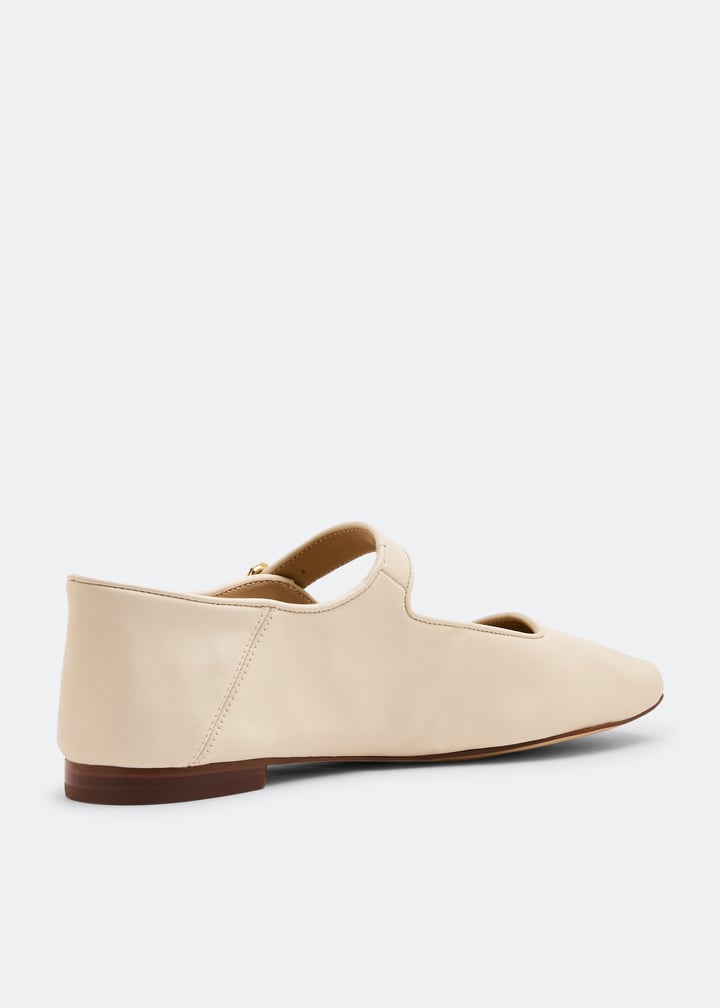 michaela-modivo_4.jpg?ts=20220827030514