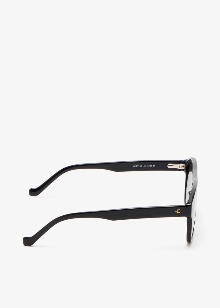 mikey-black_6.jpg?ts=20251028033229