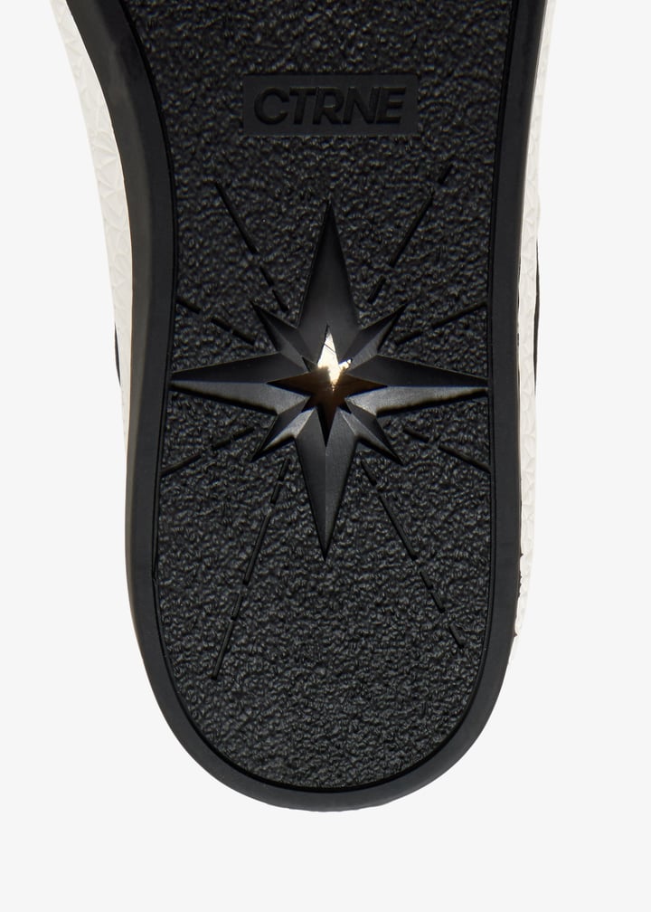 mnfest049-blkcvs_5.jpg?ts=20251206021631