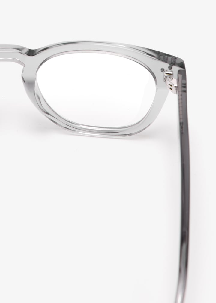 mo-y-eddy-grey_5.jpg?ts=20250604032140