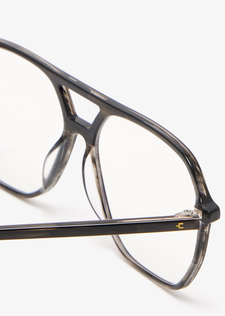 mo-y-kenny-bcgrey_5.jpg?ts=20251028033230