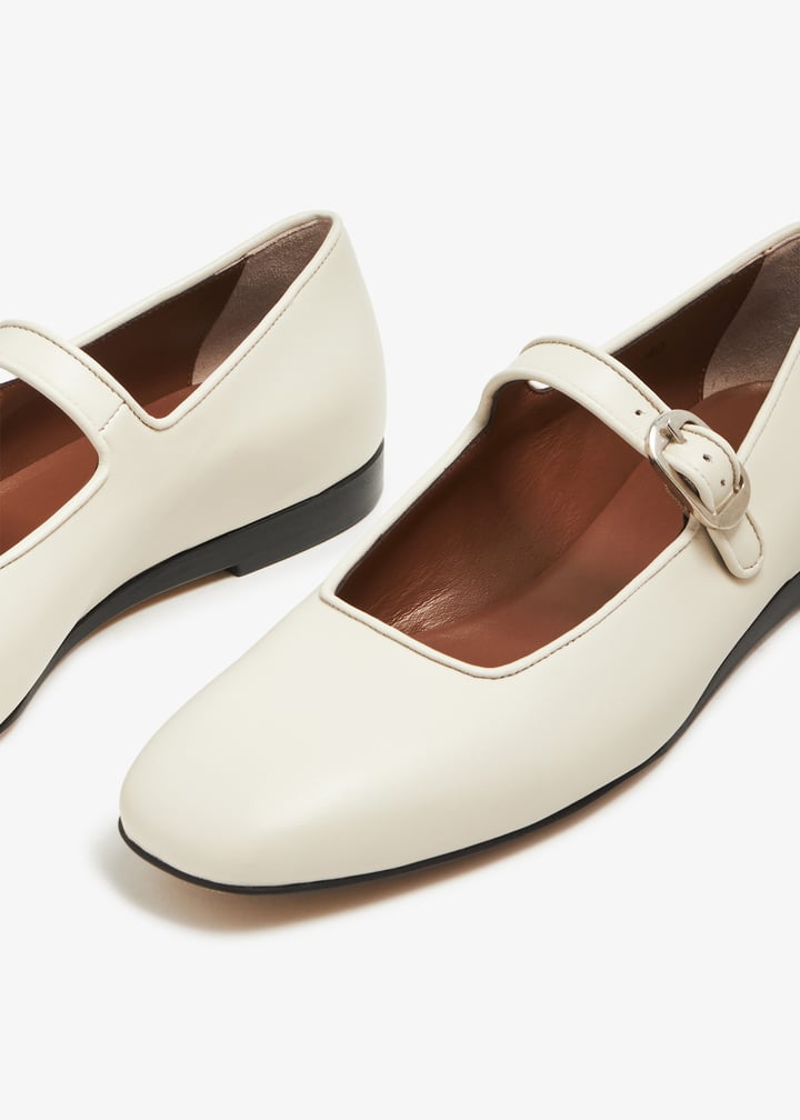 mrj-lea-ecr_3.jpg?ts=20231120181013