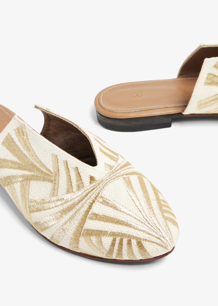 mule-golliv_3.jpg?ts=20231026034118