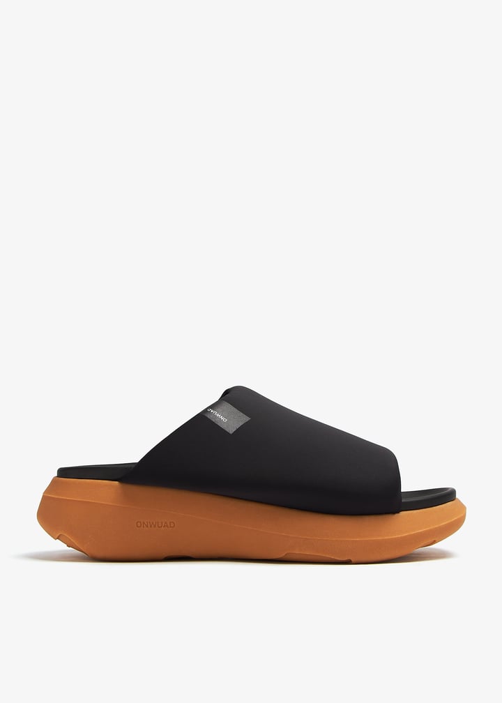 mw001e45-black_1.jpg?ts=20240620033525