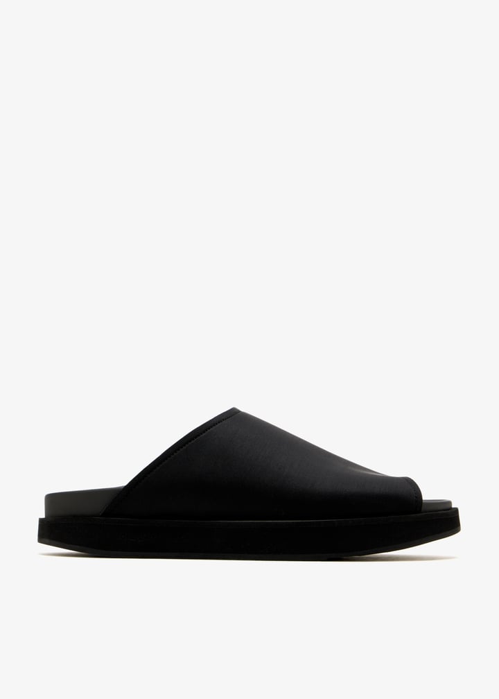 mw001e54-black_1.jpg?ts=20250507031013