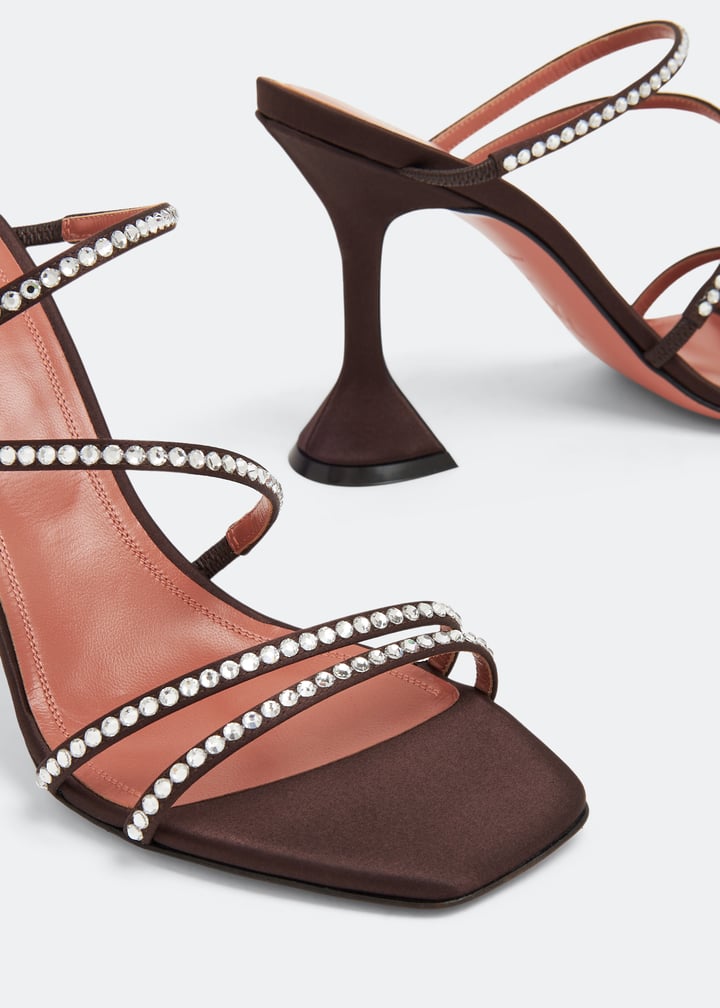 naimacrystalslipper-sdbwhc_3.jpg?ts=20230617030518