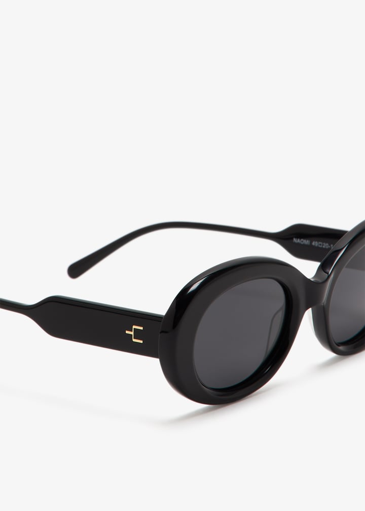 naomi-black_5.jpg?ts=20241116030519