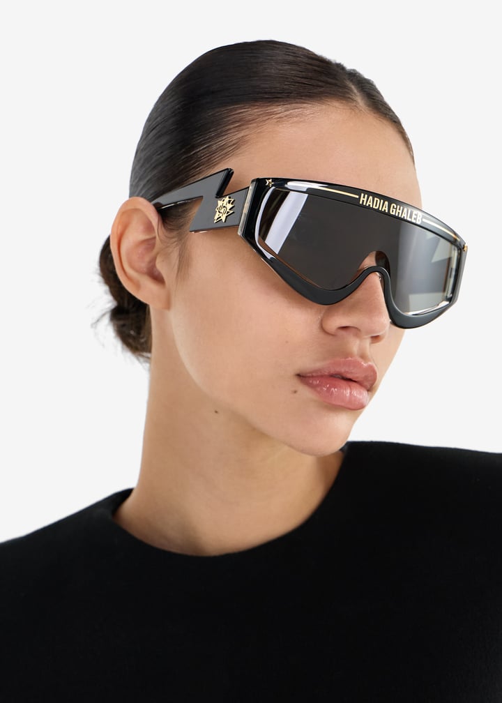 nebula-black_3.jpg?ts=20251225021151