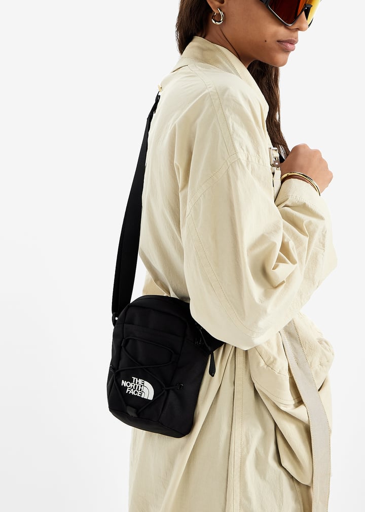 nf0a52uc-4h0_3.jpg?ts=20250208035020