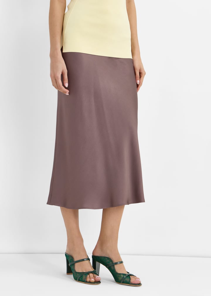 norah70-214-fgnfgn_2.jpg?ts=20260110021147