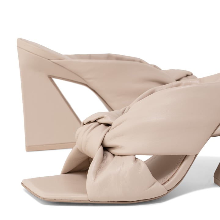 norahigh-cocco_2.jpg?ts=20220505184331