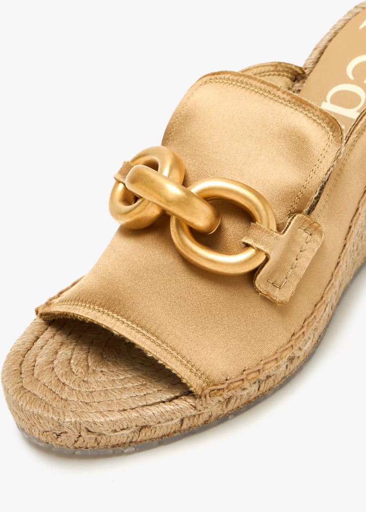 oliveta-04-brulee_5.jpg?ts=20250521030752