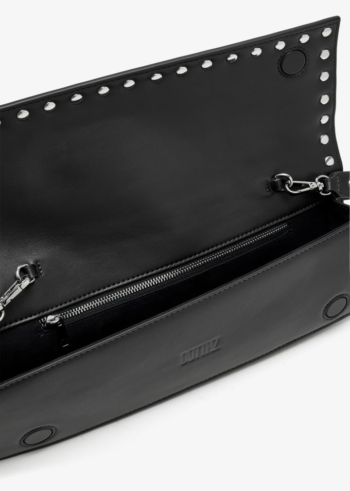 olivia-black_7.jpg?ts=20251120165755