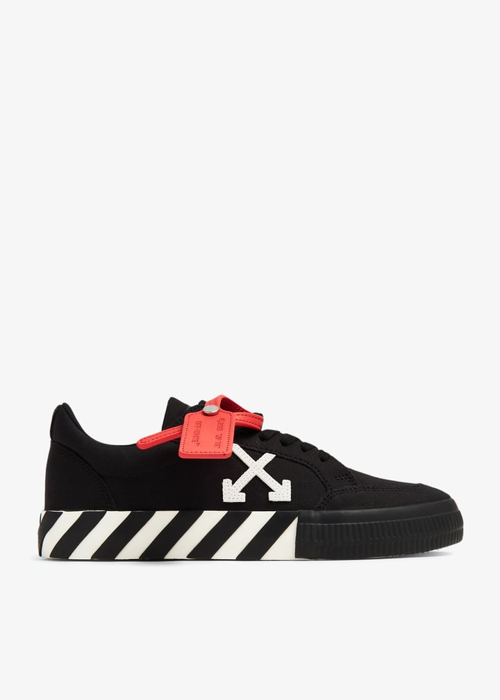 Off-White Low Vulcanised sneakers for Men - Black in Qatar