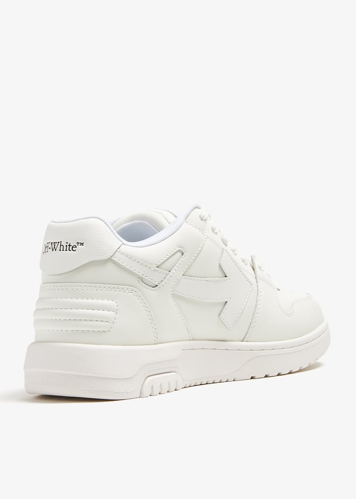 【25SS NEW】Off-White / Out of Office ロゴ レザースニーカー Off-White Out Of Office スニーカー | グレー | FARFETCH JP
