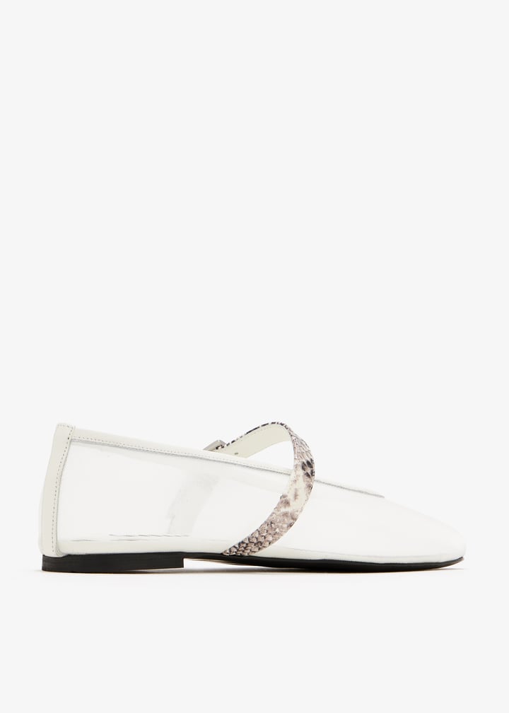 pernille-white_6.jpg?ts=20251009034607