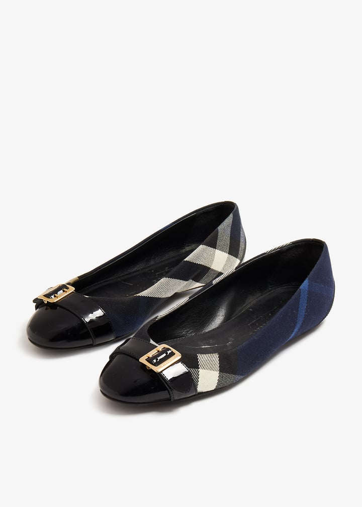 Burberry Pre-Loved Nova Check ballet flats for Women Blue in UAE