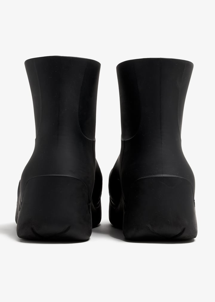 靴 BOTTEGA VENETA paddle boots BLK 43 Why the Bottega Veneta