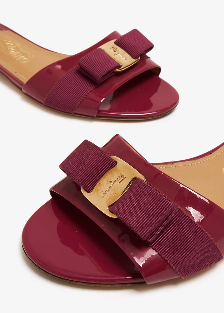 Salvatore Ferragamo Pre-Loved Gil flat sandals for Women