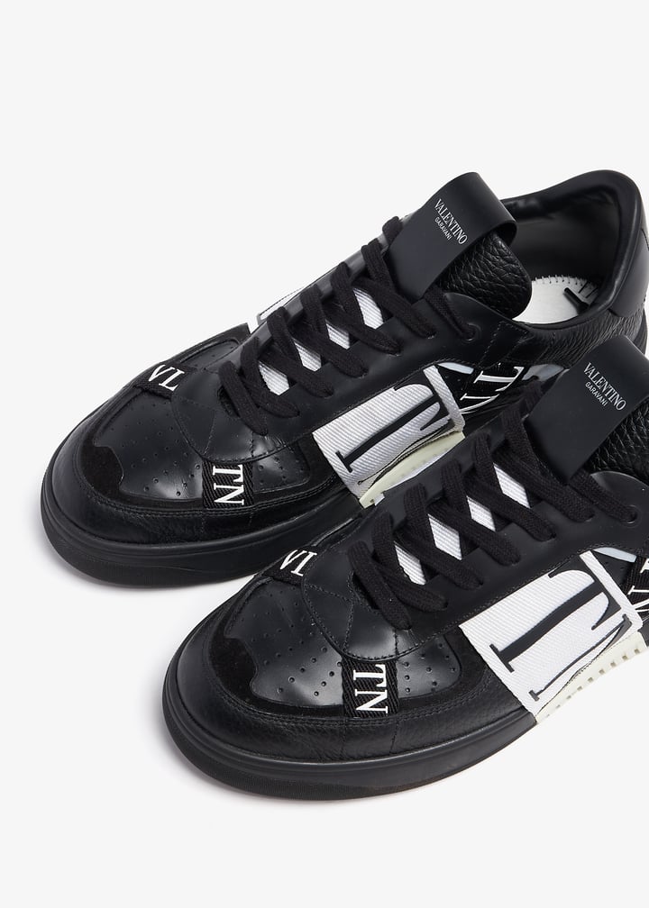 VL7N sneakers
