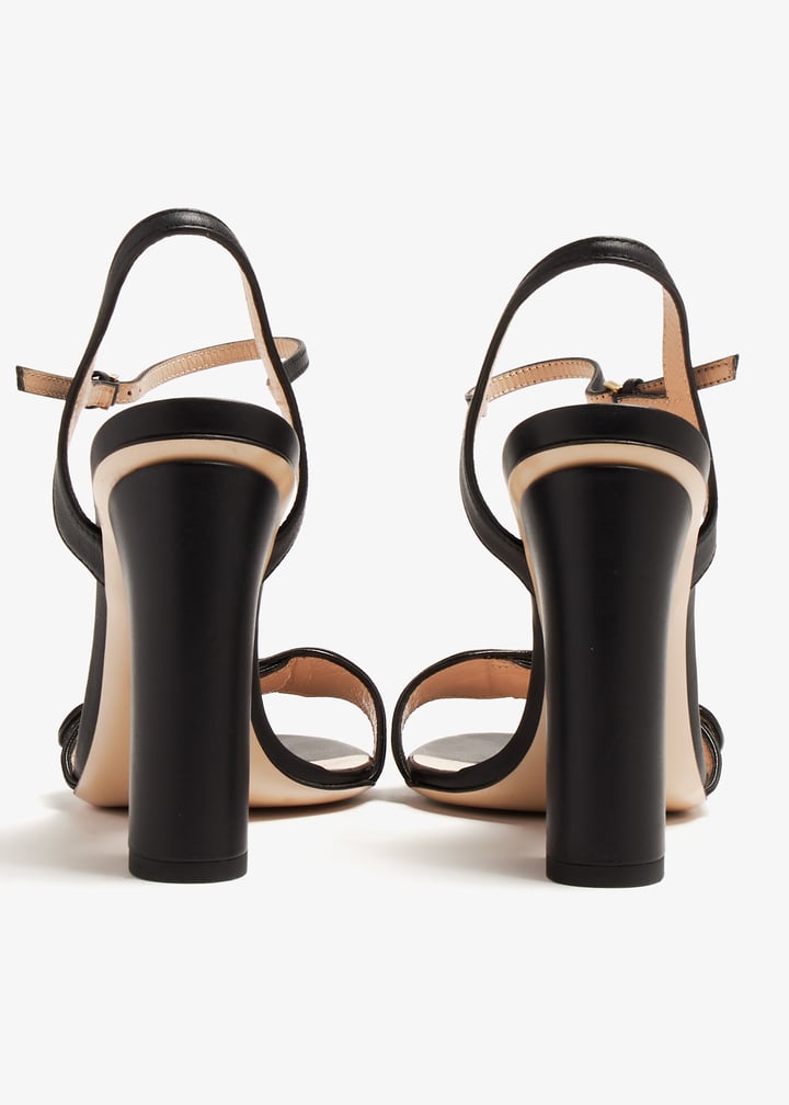 Gucci Pre-Loved GG Marmont sandals for Women - Black in UAE