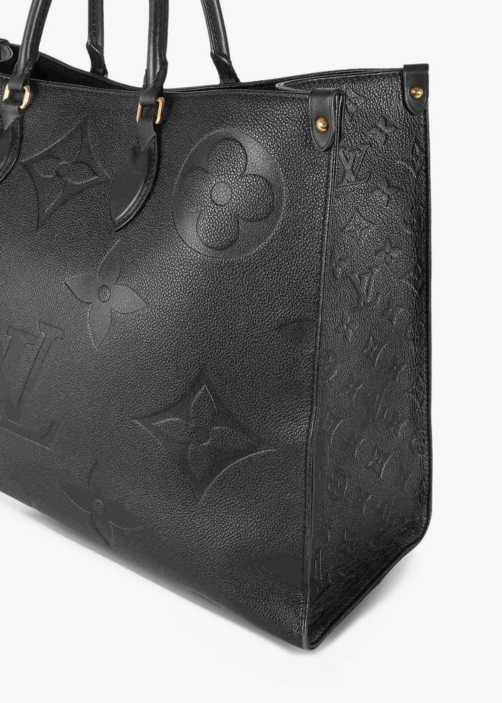 Louis Vuitton Pre-Loved OnTheGo GM tote bag for Women Black in