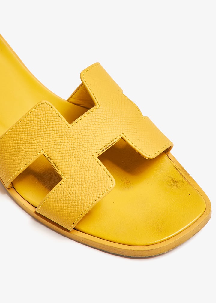Hermès Pre-Loved Oran sandals for Women - Yellow in Qatar
