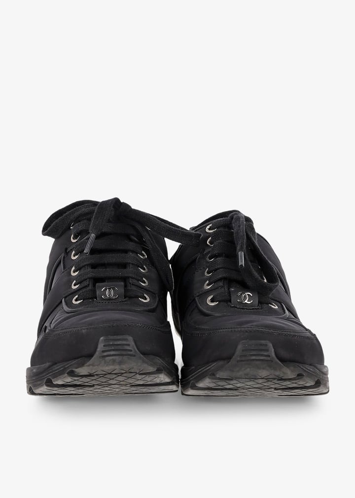Chanel Pre-Loved CC low-top sneakers for Men Black in UAE