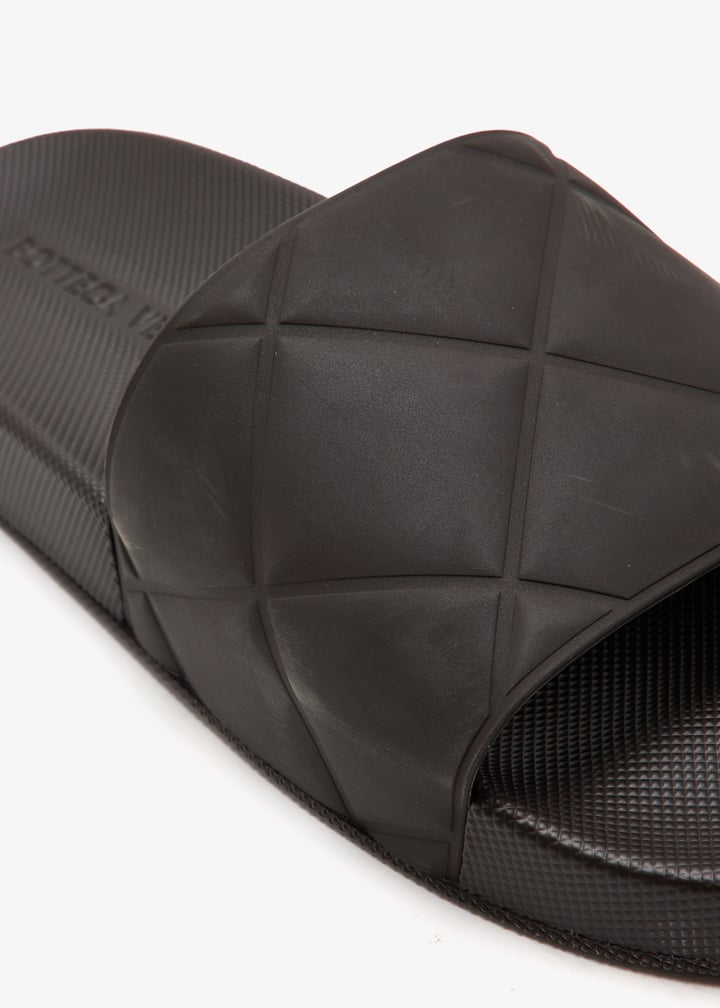 Bottega Veneta Pre-Loved Intrecciato BV slides for Men Brown in