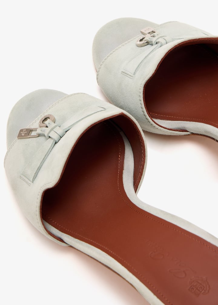 サンダル・ミュール LORO PIANA SANDALI VERA Loro Piana Vera Calfskin Sandals Vinegar – voilà.id