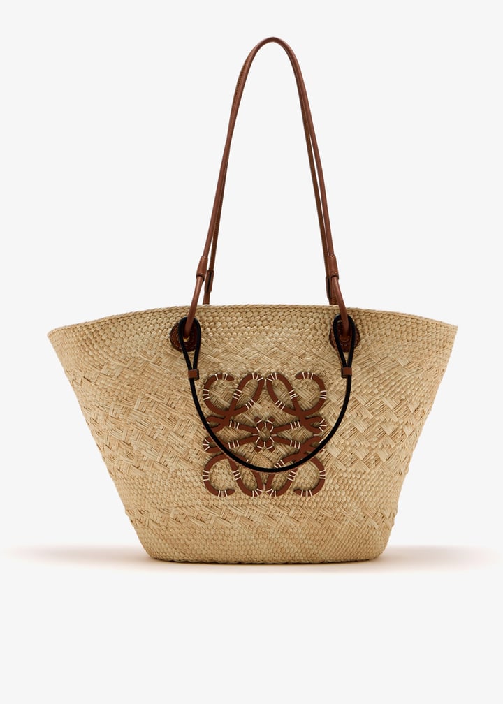 LOEWE Pre-Loved Medium Anagram basket bag for Women - Beige