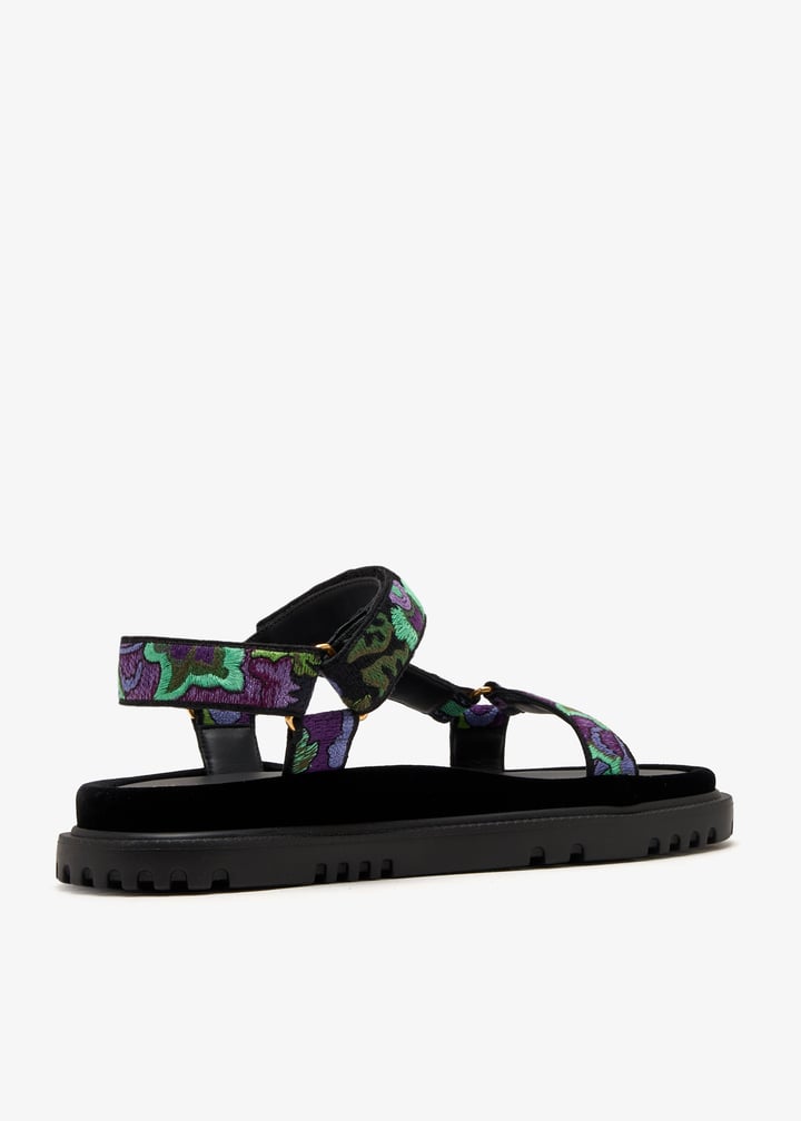 pl584810_4.jpg?ts=20251007032151