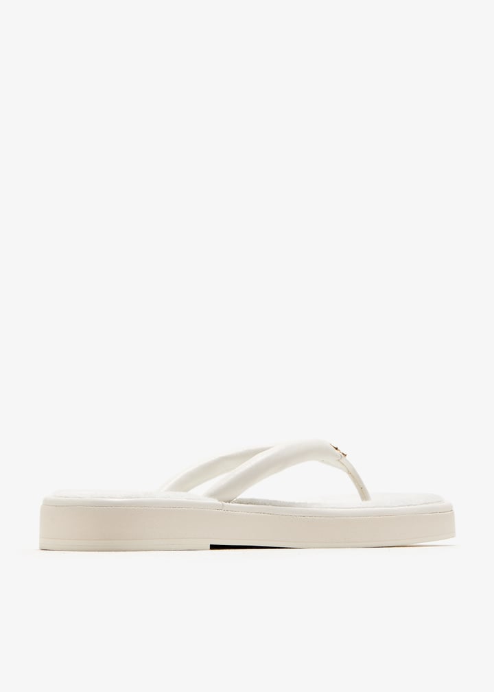 pldchnlthngs01-white_3.jpg?ts=20260309150207