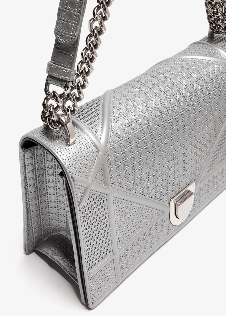 plddioramasilver001_4.jpg?ts=20240327034041