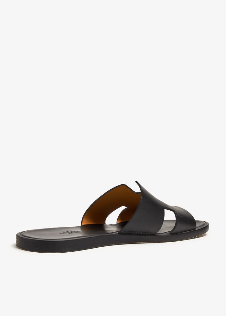 Hermès Pre-Loved Izmir sandals for Men - Black in UAE | Level Shoes