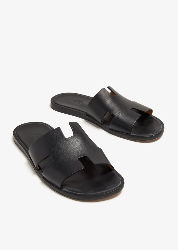 Hermès Pre-Loved Izmir sandals for Men - Black in UAE | Level Shoes