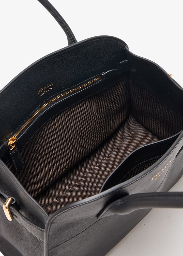 pldpradabag001-black_9.jpg?ts=20250911030554