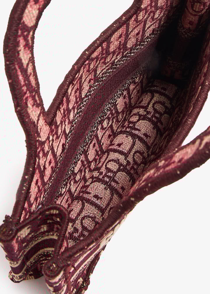 plx6xugufzrivwvmbxh-red_7.jpg?ts=20240808035526