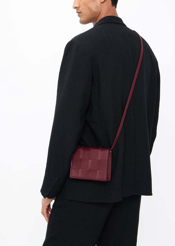 ☆【BOTTEGA VENETA】☆SMALL CASSETTE CROSSBODY BAG RED☆ BOTTEGA VENETA Lambskin Maxi Intrecciato Small Cassette
