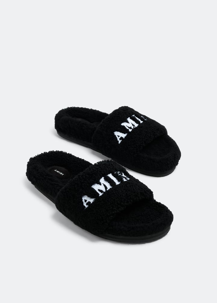 Logo slipper slides