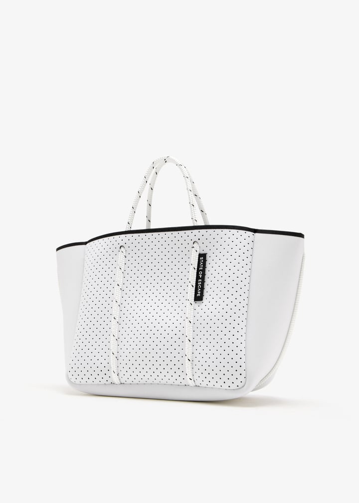 ptesch-flkwht_6.jpg?ts=20250612041232