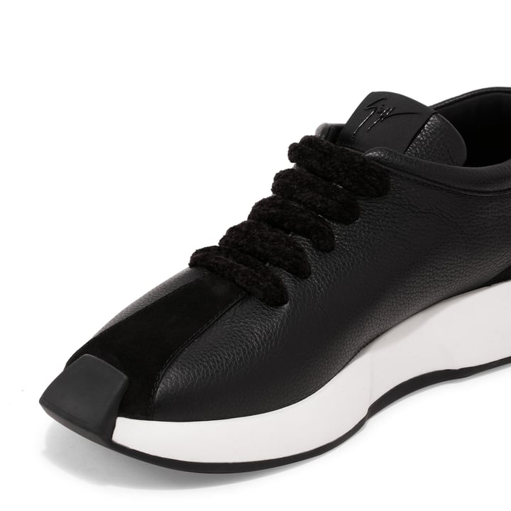 シューズ mako10 Giuseppe Zanotti Ferox sneakers for Men - Black in UAE