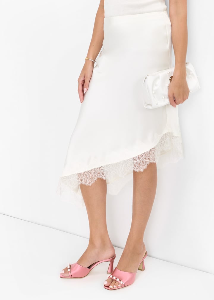 roxannepearl70-2-camlia_2.jpg?ts=20251220031307