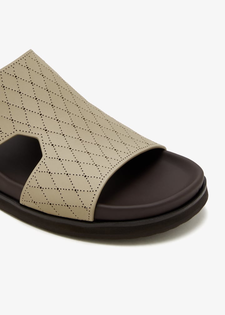 rpr1790amano-offwhite_5.jpg?ts=20260119134051