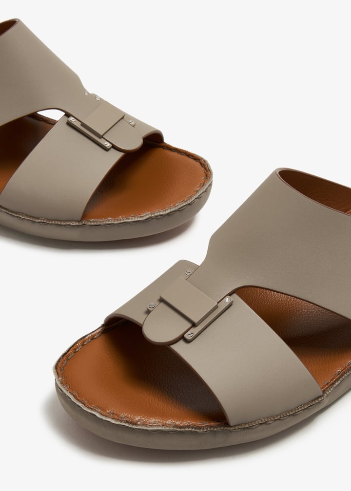 rub1433manrb-taupe_3.jpg?ts=20231124051616